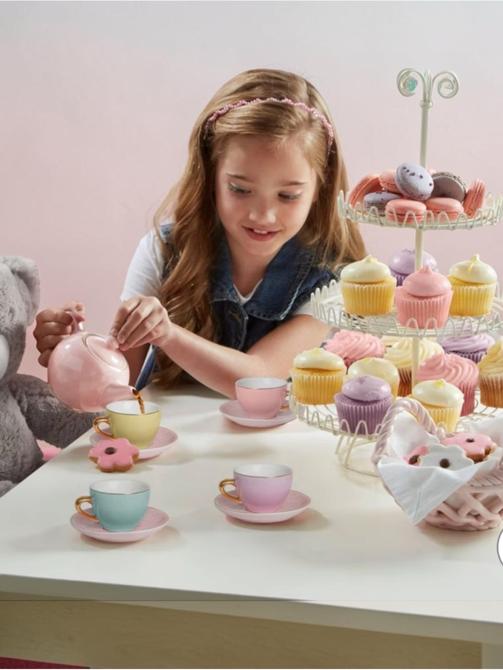FAO Schwarz Pastel 9-Piece Ceramic Tea Party Set - New In Box - Picture 4 of 4